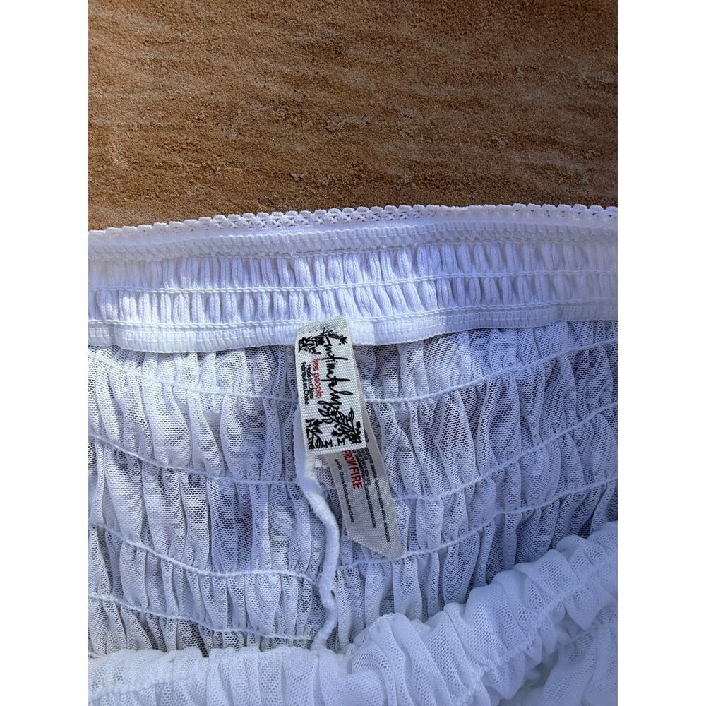 Free People Intimately Forget Me Not Shorties Lace Bloomer Shorts Size M ES - Picture 2 of 3